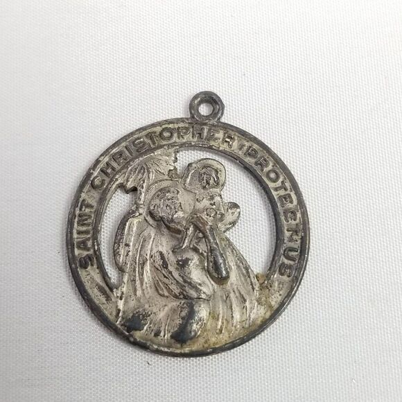 Vintage Saint Christopher Protect Us Medallion Pendant Charm Silver Tone Catholi - Picture 7 of 7